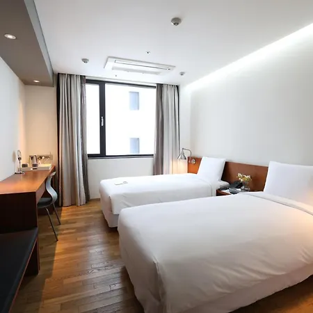 Seoul Hotel Shinshin Myeongdong Exterior photo