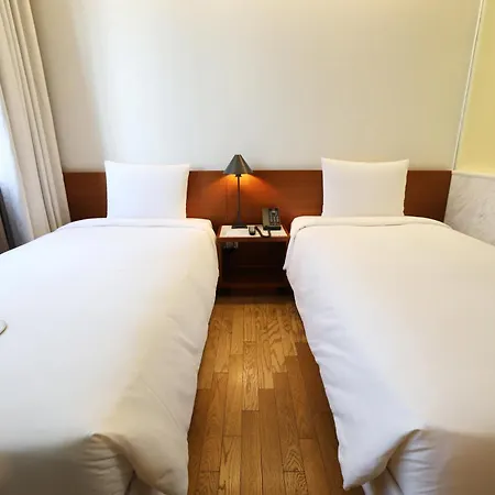Seoul Hotel Shinshin Myeongdong Exterior photo